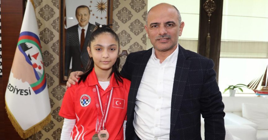 Başkan Söğüt şampiyonları ağırladı