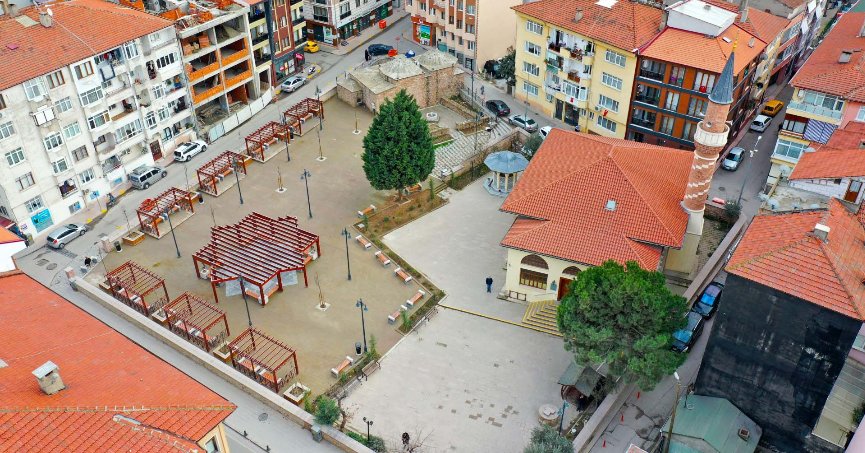 Karabali Meydanı, Karamürsel’e yakıştı