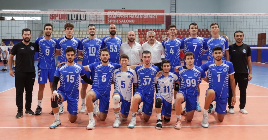 Efeler yine mağlup 1-3