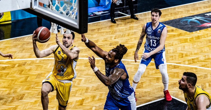 Kağıtsporlu devler mağlup 76-72