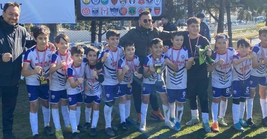 Darıca Kalespor U12 şampiyon!