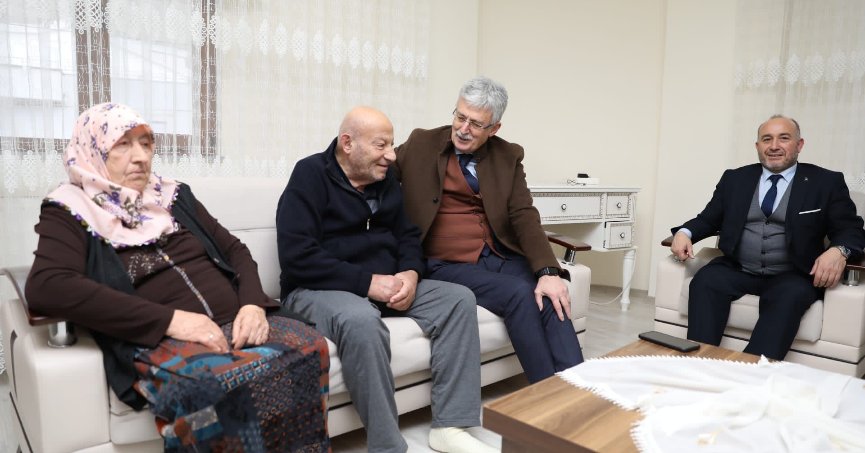 Ellibeş’ten patlamadan  kurtulan aileye ziyaret