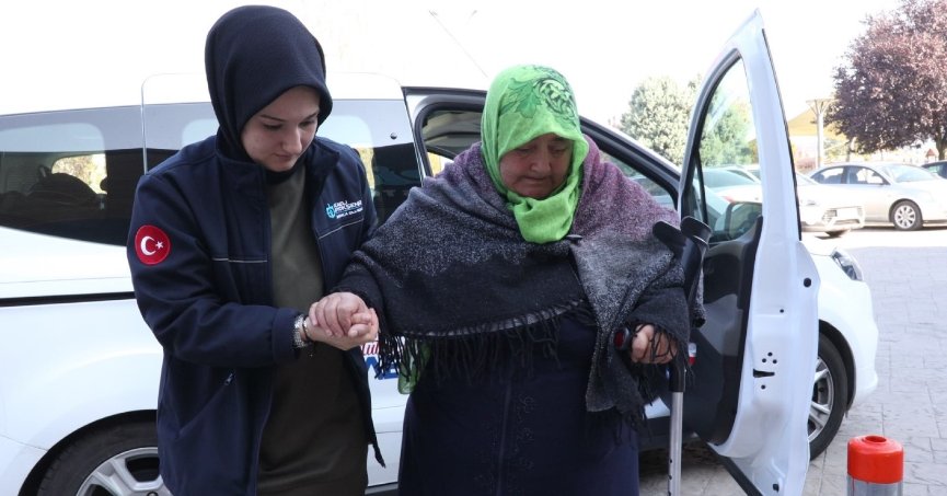 Şehriye teyze, ‘Geniş   Ailem’den çok memnun