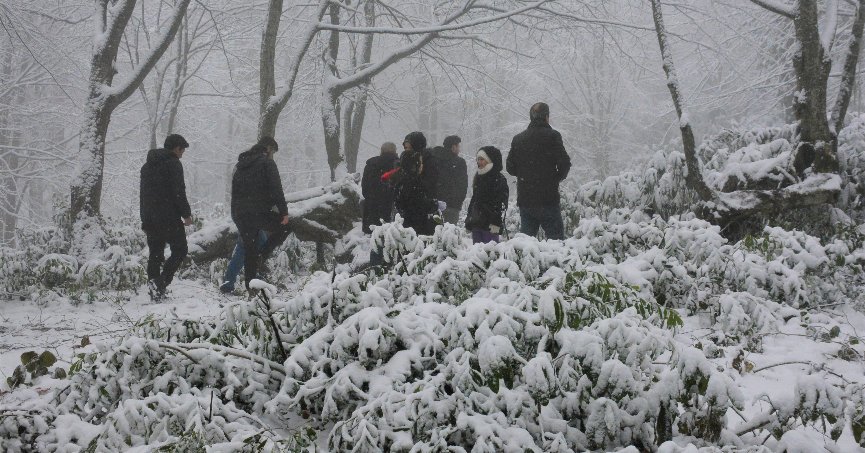 Beklenen kar gelince soluğu Kartepe’de aldılar