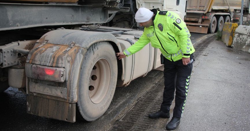 Zorunlu kış lastiği denetimi yapıldı