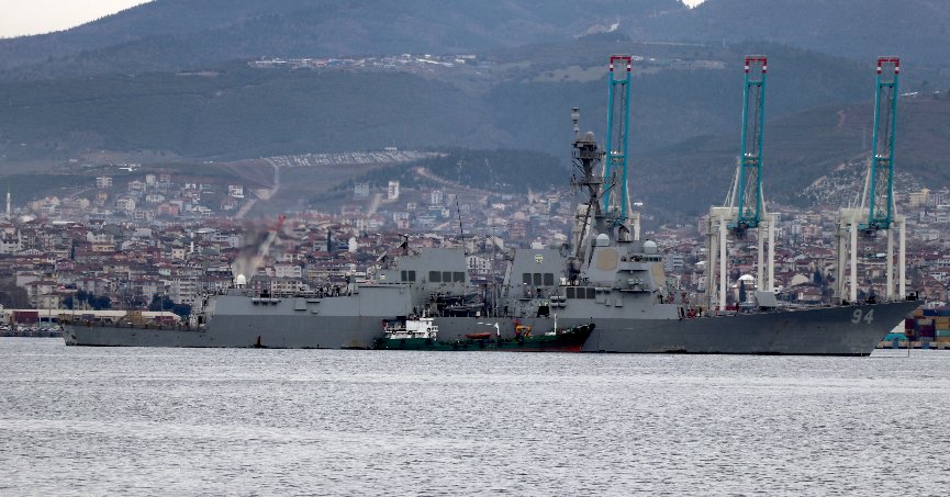 ABD savaş gemisi USS Nitze, Kocaeli'de demirledi