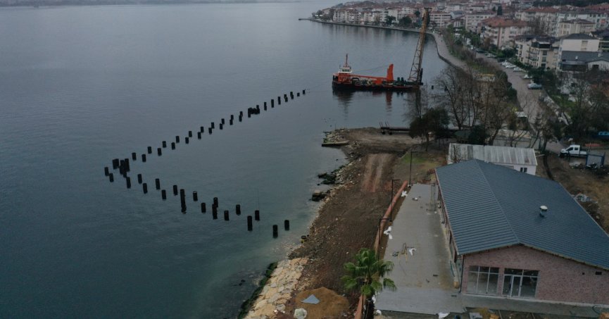 Değirmendere çekek yerine 85 kazık