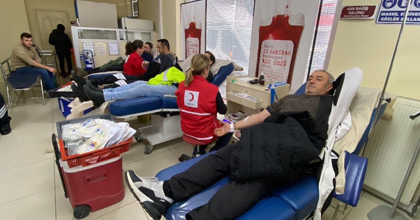 4 saatte bin kişi kan bağışında bulundu