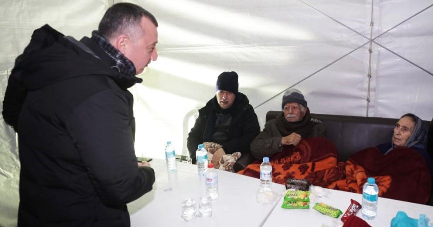 ‘Zor zamanları hep birlikte atlatacağız’