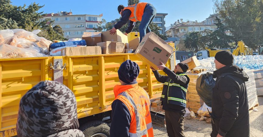 Büyükşehir ile AFAD’dan Hatay Defne’ye çadır kent
