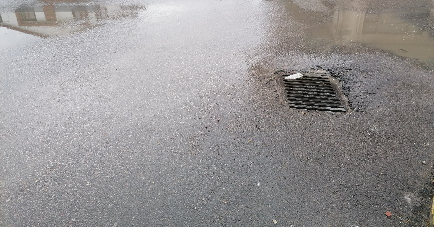 Mazgal zemin seviyesine yükseltilmeli