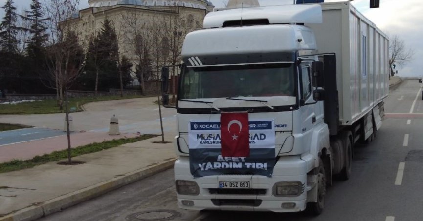 Sahra hastanesi için konteynerler yola çıktı