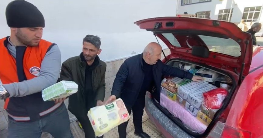 Doğum gününde depremzedeler için hediye istedi