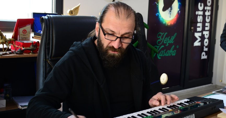 Yazdığı şarkının tüm  gelirini bağışlayacak