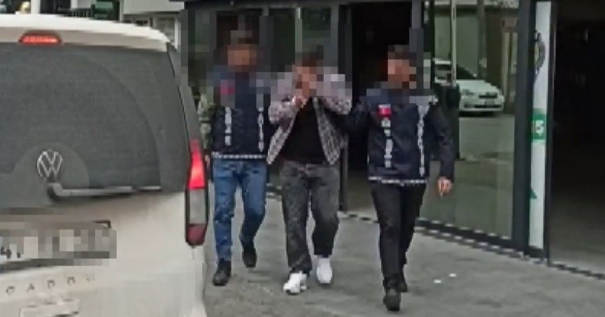 Kasten öldürme suçundan  aranıyordu, yakayı ele verdi