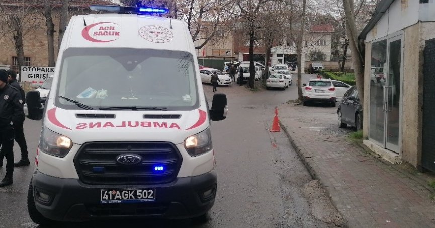 İki grup arasındaki tartışma kanlı bitti