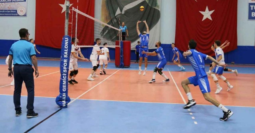 Efeler lidere direnemedi