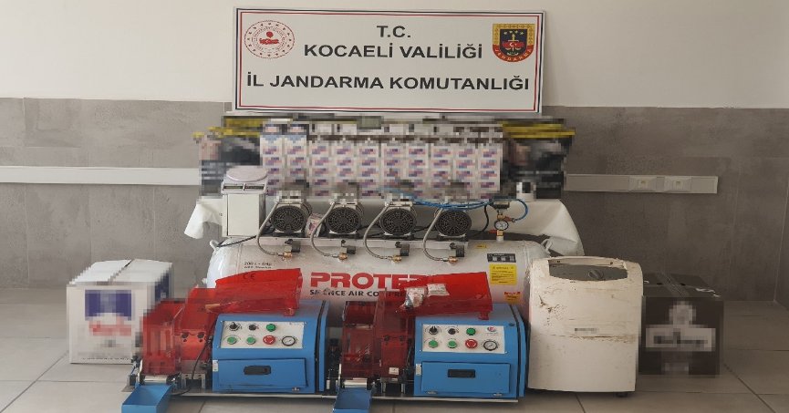 Yüz binlerce gram kaçak tütün ele geçirildi