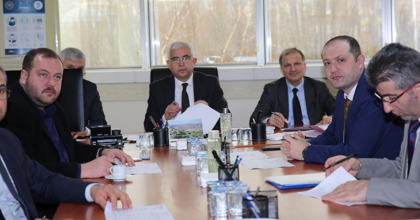 Belirli iş kolları imsak vaktine kadar açık olacak