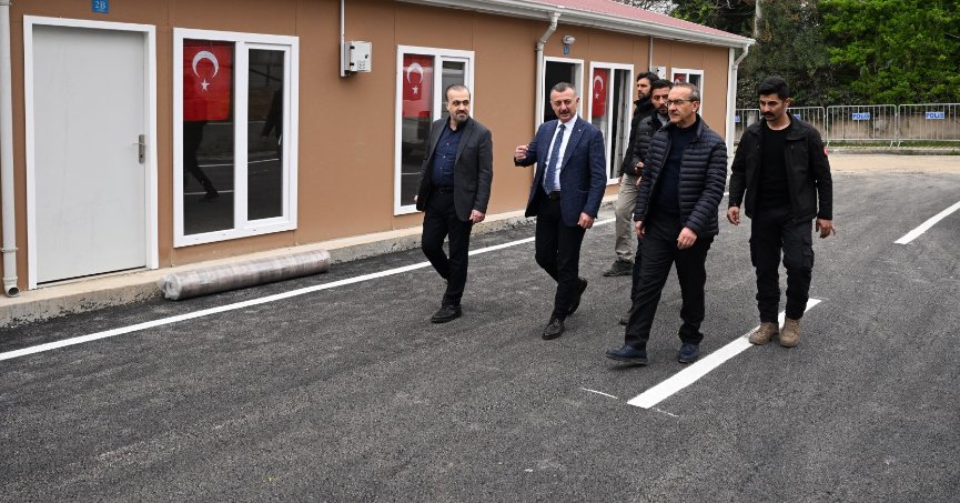 Büyükakın, Kocaeli Çarşısı’nı ziyaret etti