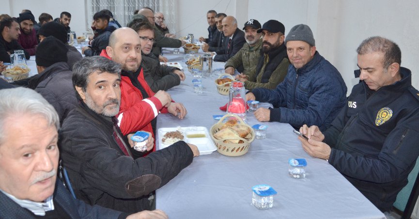 Türk Kızılay Karamürsel Aşevi’nde iftar programı