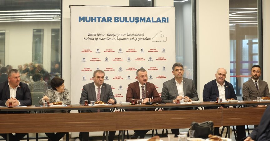 Büyükakın, ‘En önemli gündemimiz deprem’
