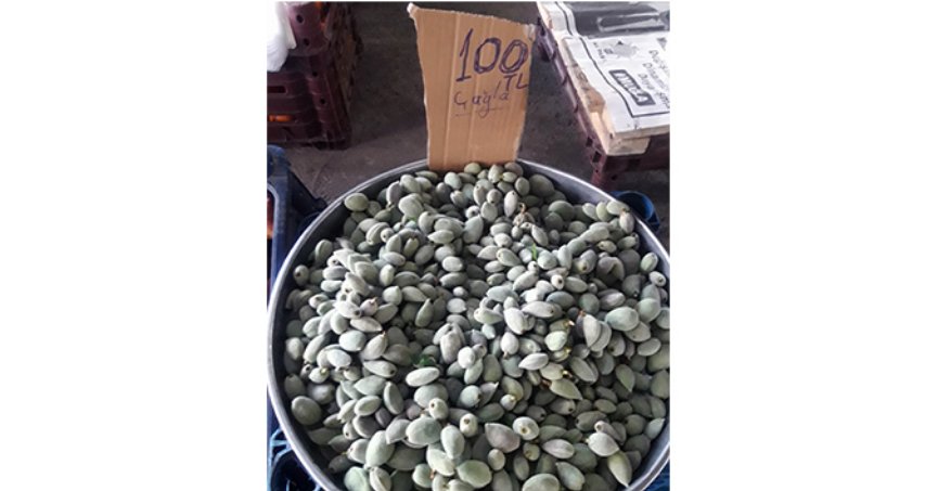 Çağla-bademi kilosu 100 liradan tezgaha indi