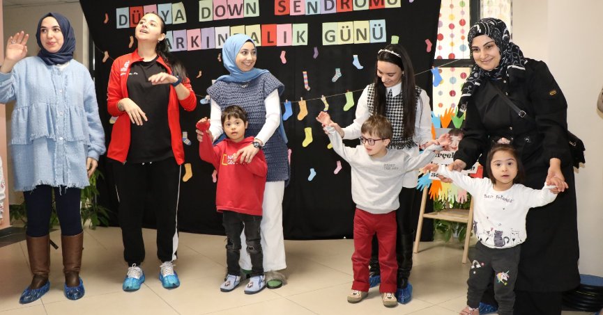 Down Sendromlu miniklere etkinlik