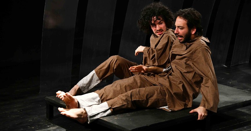 İki tiyatro oyunu beğeniyle izlendi