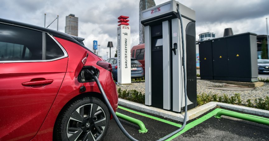 Şarj istasyonları yatırımları artıyor