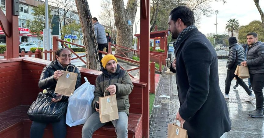 AK Gençler, Ramazan’da durmuyor