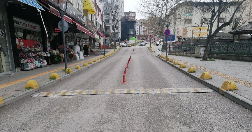 22. Sokak’a hız kesici konuldu