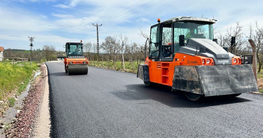 Üstyapı çalışmalarıyla  yol konforu artırılıyor