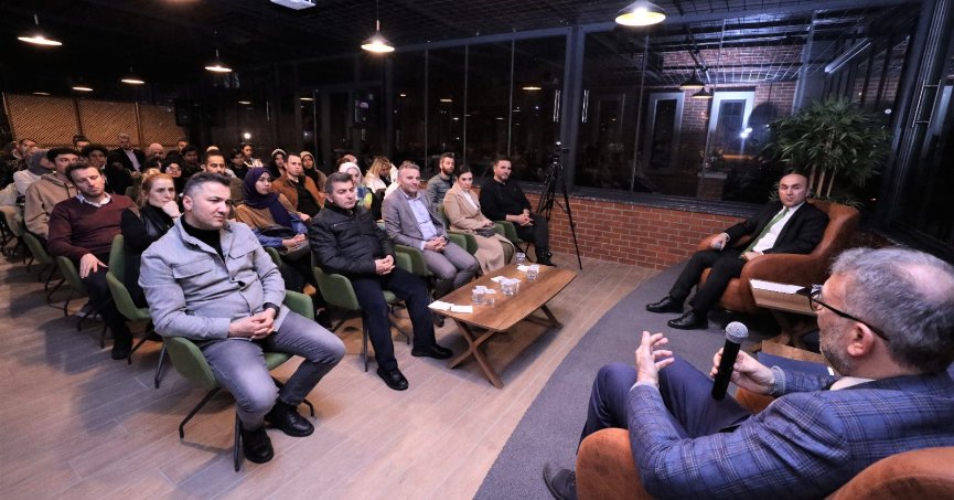 Kitaphane’de ‘Kutsal  Emanetler’ konuşuldu