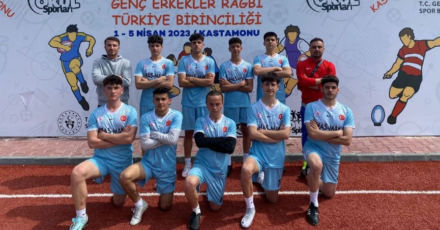 Kandıra Anadolu Lisesi Ragbi takımı son 8’de