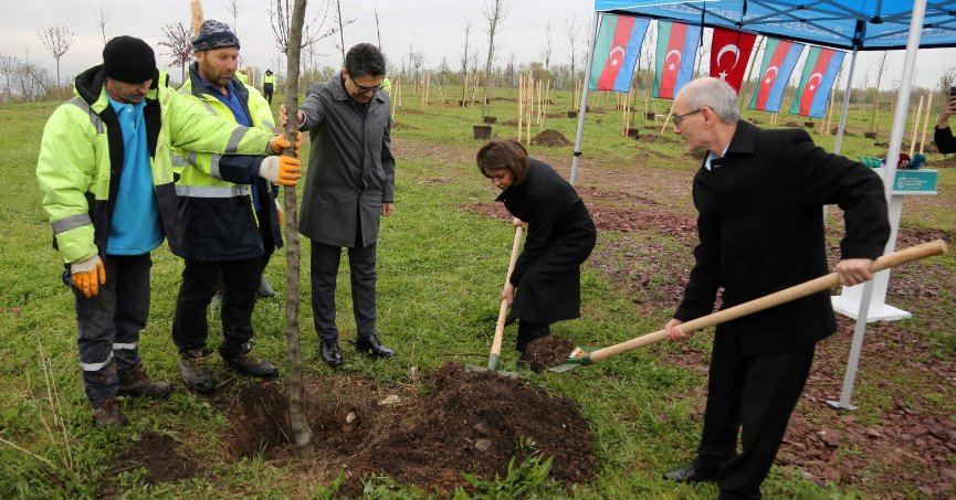 Haydar Aliyev’in anısına 100 fidan