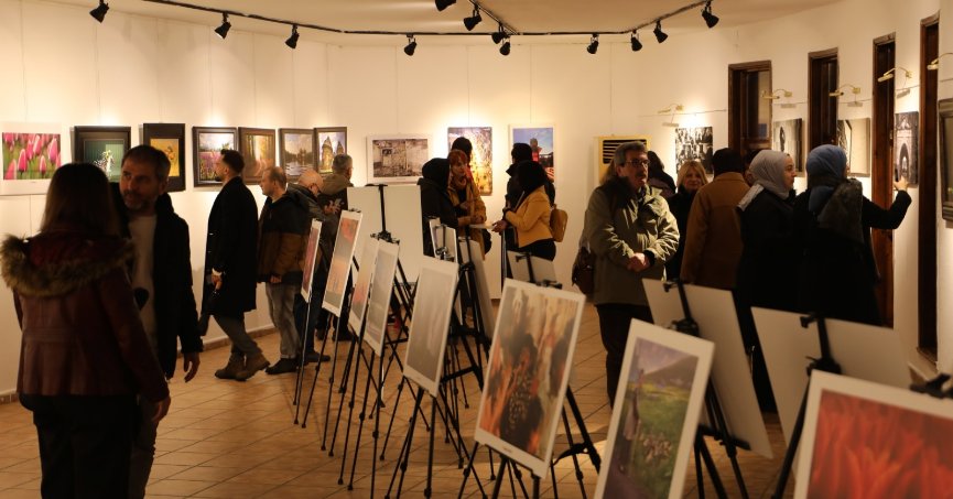 ‘Bahar Buluşmaları’ fotoğraf sergisi açıldı