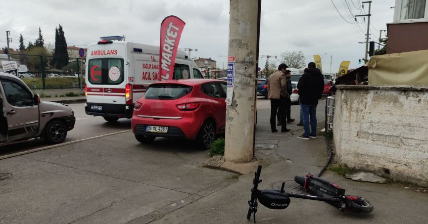 Otomobil ile scooter  çarpıştı: 1 yaralı 