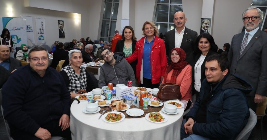 Hürriyet, engelli  derneklerini ağırladı