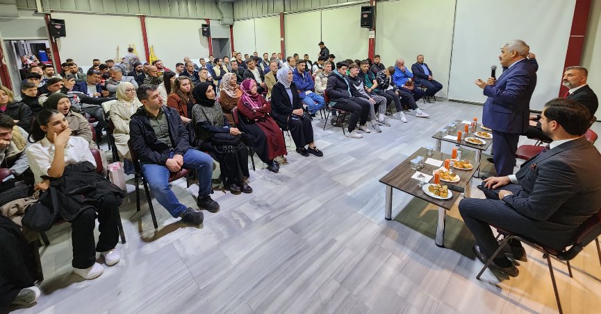 Hülagü, Gölcüklü gençlerle buluştu