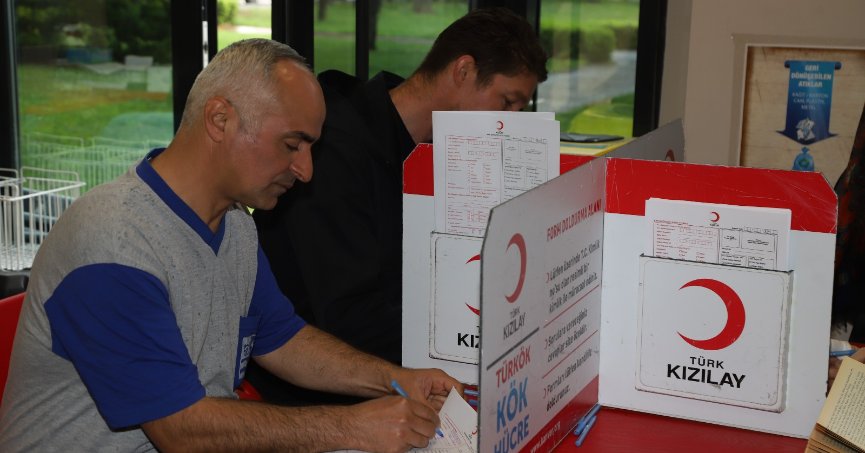 İSU personelinden Kızılay’a kan bağışı