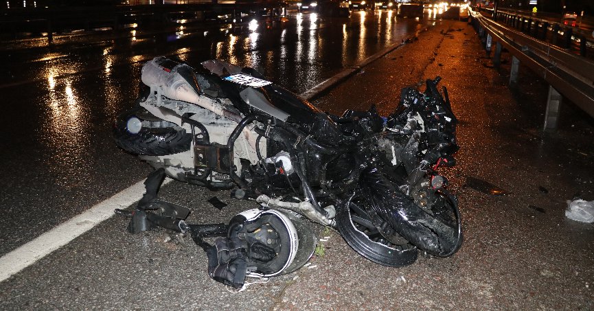 Bariyere çarpan motosikletin sürücüsü yaralandı