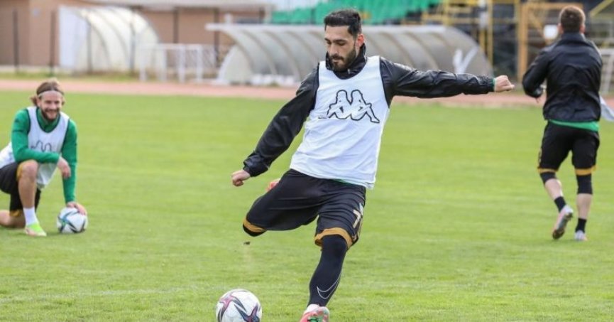 Samed Ali Kaya affetmiyor