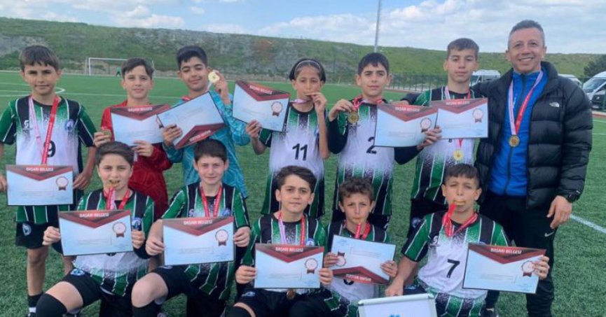 Nuh Çimento yarı finalde