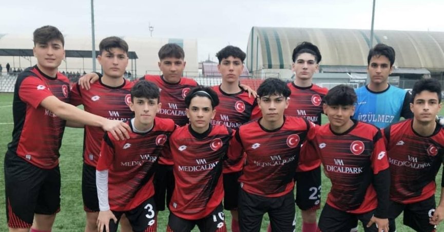 Derince Birlikspor finalde