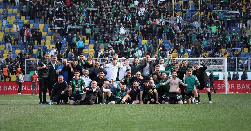 Kocaelispor şampiyonluğa koşuyor