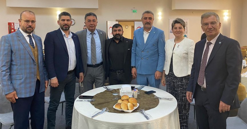 İYİ Parti, STK temsilcileriyle buluştu