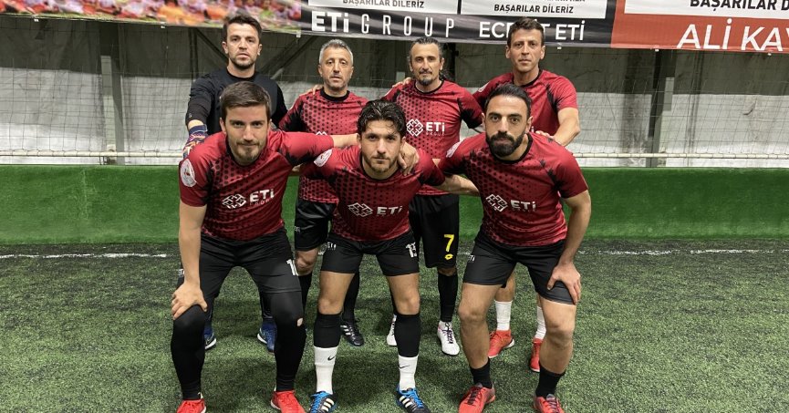 Altın Kiraz’da sürpriz yok!