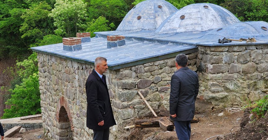 Tarihi hamamın restorasyonu sürüyor