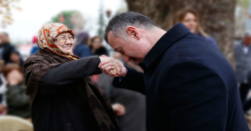 ‘Annelerimiz için  ne yapsak azdır’